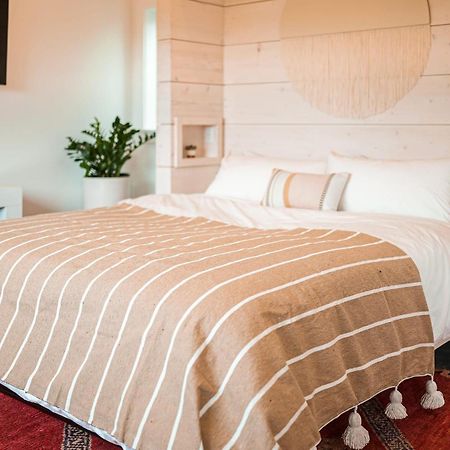 Funboard Room Includes King Bed And Mini Kitchenette Stinson Beach Exterior foto